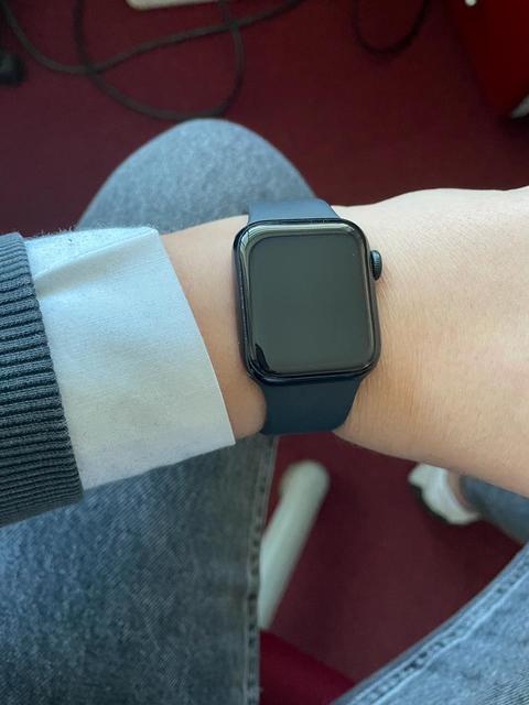 [SATILDI] Hatasız Garantili Apple Watch SE 2. Nesil 40 MM