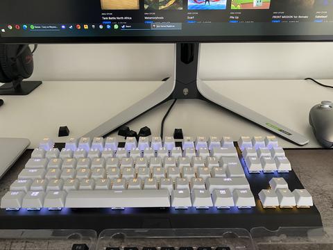 Razer Huntsman - Purple SW // Razer Blackwidow v3 TKL - Green SW