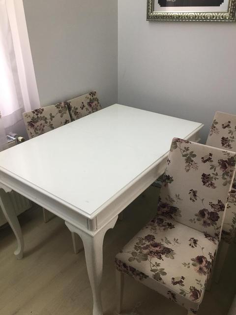 [SATILDI] Yemek Masası ve 4 Adet İstikbal Sandalye