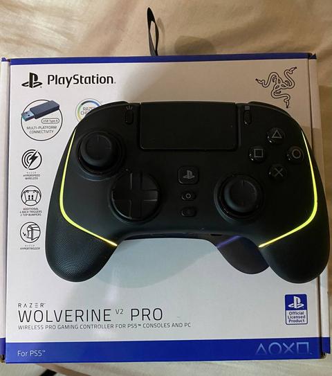 Razer Wolverine Pro v2 PS5