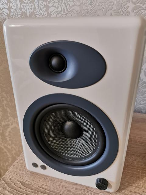 Audioengine A5+ Raf Tipi Hoparlör