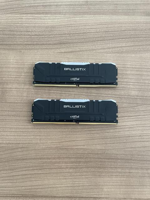 [SATILIK] Crucial Ballistix 2x8GB DDR4 3600 CL16 RGB RAM