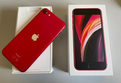 SATILDI.60 Günlük Apple iPhone SE (2020) 64 GB Red Product...!
