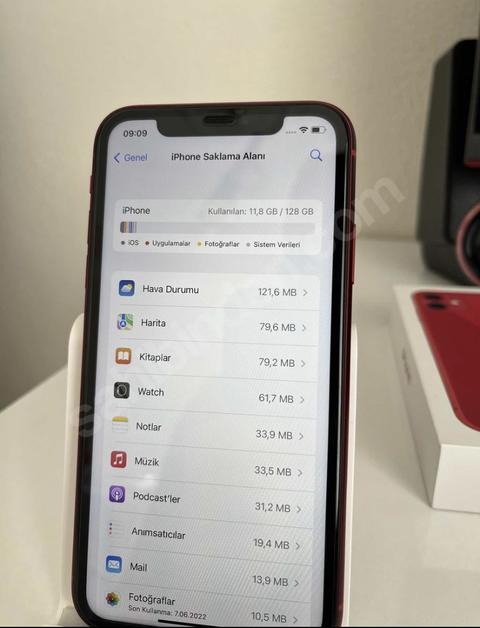 iPhone 11 - 128 GB Product Red