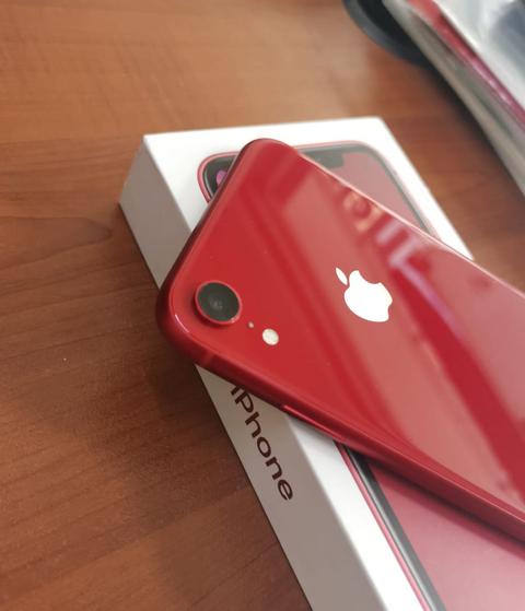 S A T I L D I - iPhone XR 64 GB Red