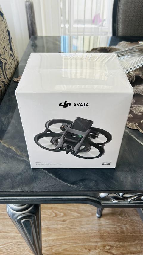 SIFIR JELATİNİ ÜZERİNDE DJİ AVATA PRO VİEW COMBO DRONE