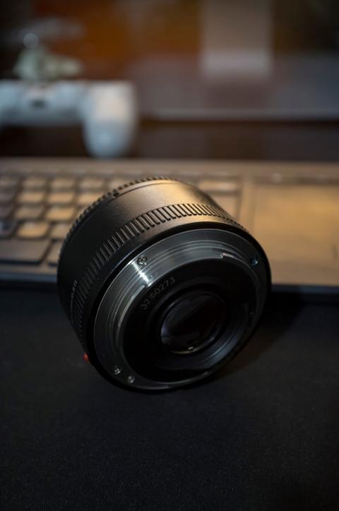 Yongnuo 35mm f2 AF Lens Canon Uyumlu