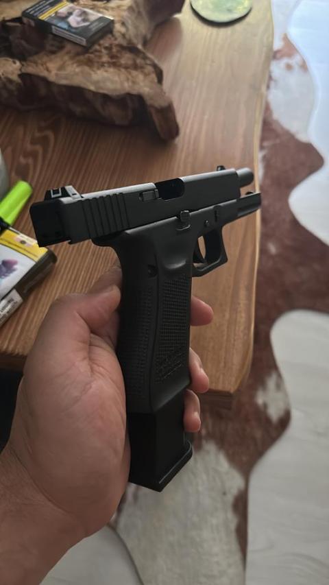 [SATILDI] ACİL...WE Glock 17 Gen.5 BB Airsoft Sıfır Tam Takım