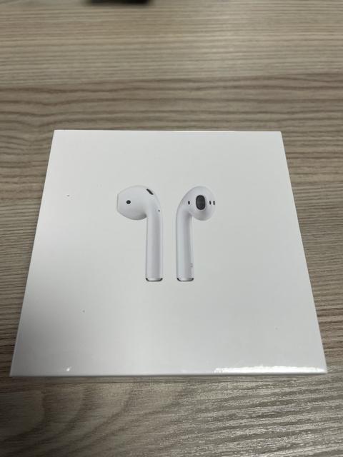 Apple AirPods (1500)Kulaklık ve Kablosuz Şarj Kutusu  (Apple Türkiye Garantili)