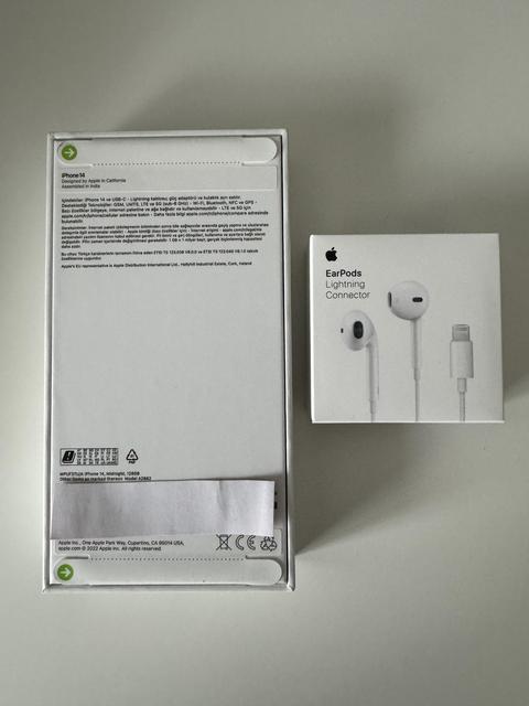 Apple iPhone 14 128 GB Siyah SIFIR KAPALI KUTU. EarPods (Lightning Konnektörü) hediyelidir.