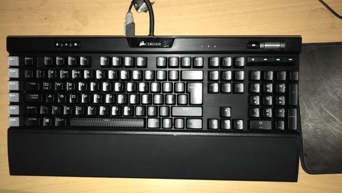 Satılık Corsair K95 RGB Platinum Cherry Mx Brown Mekanik Klavye