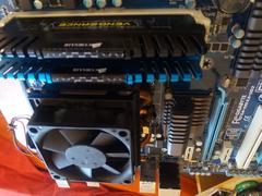 SATILIK AMD FX-8320 + Gigabyte XA-990 UD3 + (4+4) 8gb Corsair Vengeance DDR3 1600mhz Ram