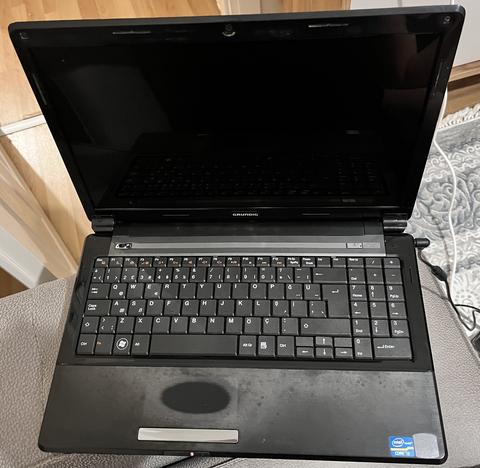 Grundig i3-2350m laptop