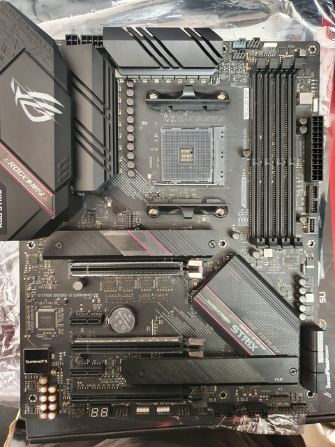 ASUS ROG STRIX B550-E GAMING