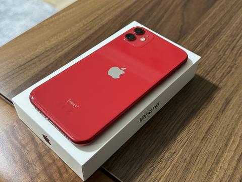 [SATILDI] iPhone 11 128GB Kırmızı - Yurtiçi Sorunsuz - Batarya Yeni %97