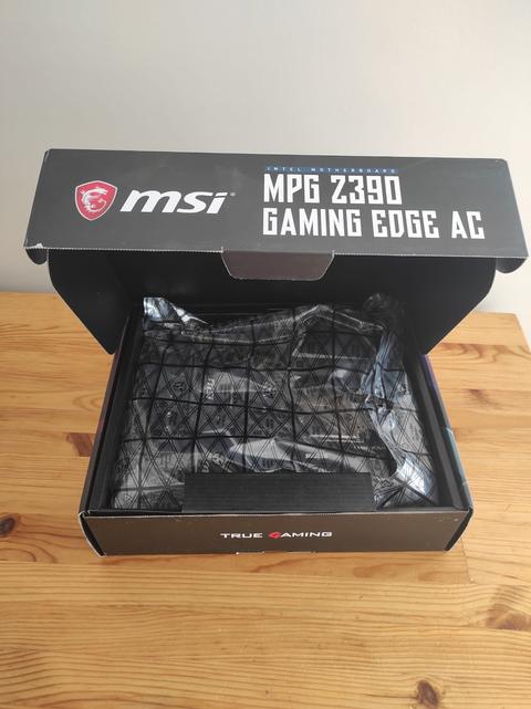 MSI MPG Z390 GAMING EDGE AC