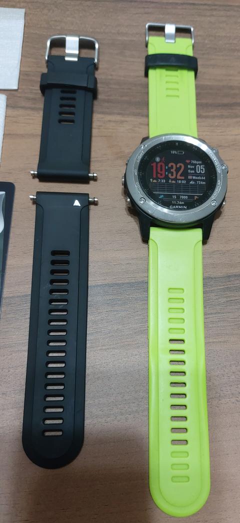 [SATILDI] Garmin Fenix 3 HR ( 10 adet kordon hediyeli)