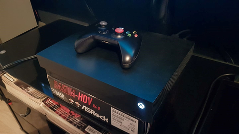 satıldı-XBOX ONE X 4K + RDR 2