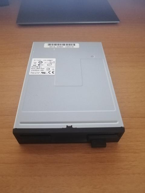 Samsung SH-S203 SATA DVD-RW Siyah + Sony Floppy Sürücü Siyah