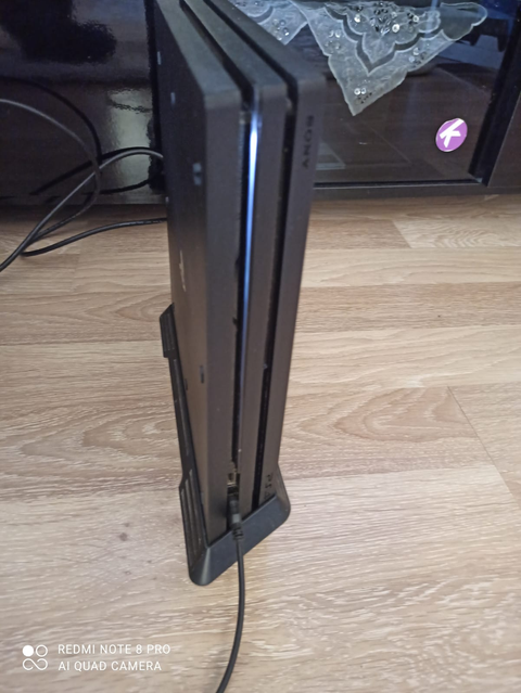 PS4 Pro Dikey Stand 2 Kol (Pazarlığa Açık)