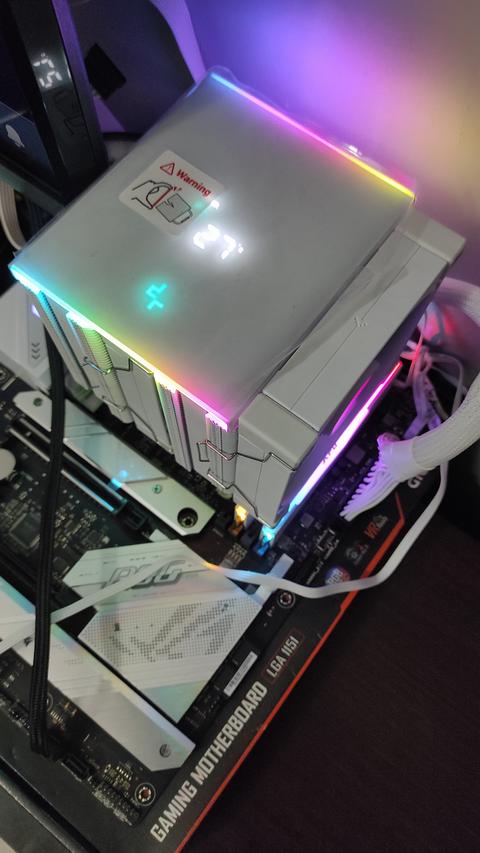 [SATILDI] SATILMIŞTIR  DEEPCOOL AK620 Digital White