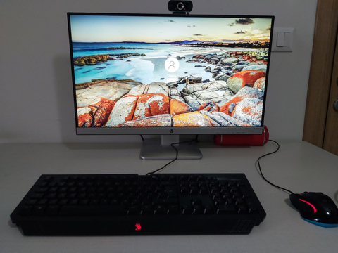 Garantili 27İnç Monitör ve Rx580 Ryzen 5 1600 16gb Ram'li oyun bilgisayarı FİYAT GÜNCELLENDİ.