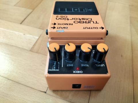 [SATILIK] Boss DS-2 Gitar Efekt pedalı