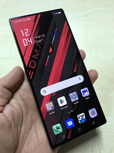 ZTE Nubia Redmagic 8 Pro Transparent Edition - 16GB / 512GB