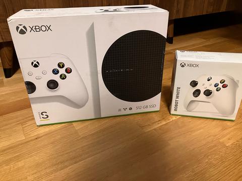 [SATILDI] Xbox Series S kapalı kutu 2 yıl garantili 11.000 TL