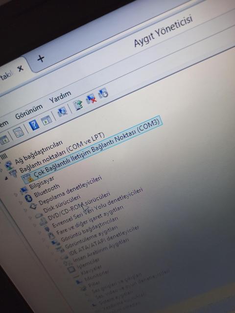 aygıt yöneticisinden anlayan varmı acillllll