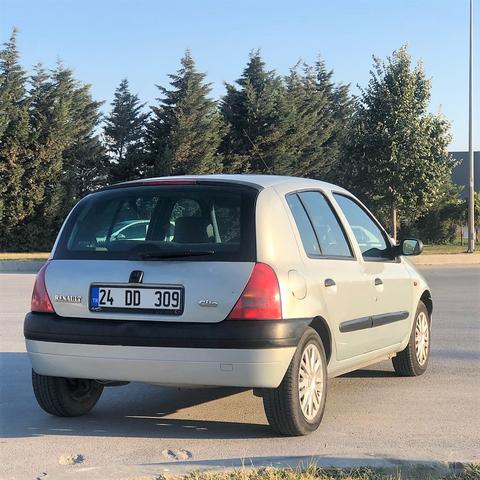 Acil Satılık Clio 1.4 RTA 2001