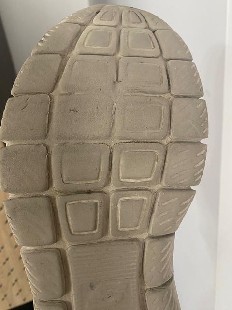 Skechers Ayakkabımın 1 ayda parçalanması