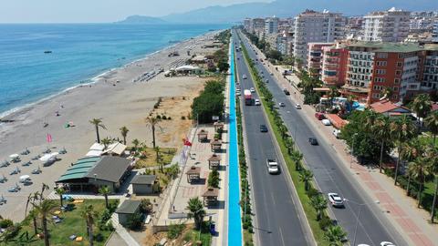 Dünyada los angelesa görünüm ve yaşayış olarak en çok benzeyen şehir neresi?