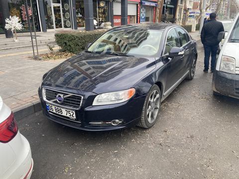 2010 Volvo S80 V8 AWD alindi. kullanici gorusleri, tavsiyeler, oneriler