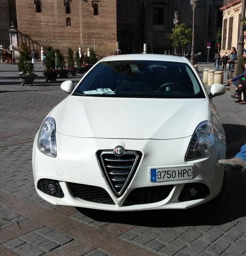 Alfa Romeo 159 alınır mı?