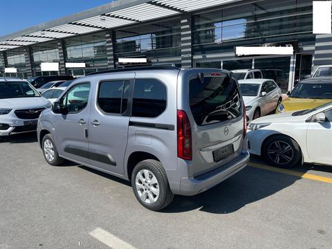 Opel Combo E (K9 2019-) [ANA KONU]