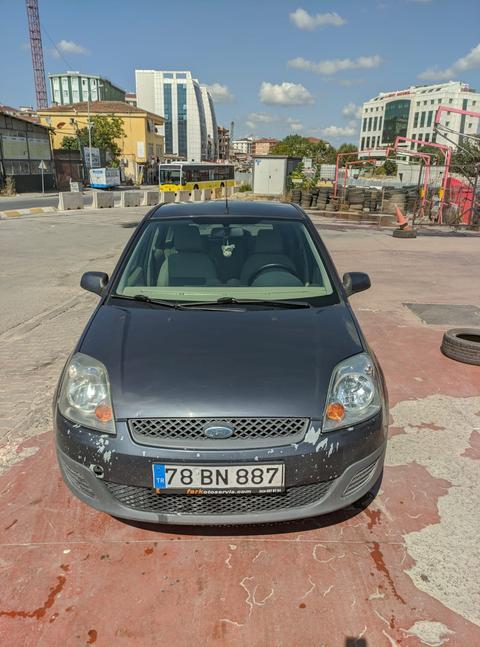 Ford Fiesta 1.4 Dizel 153.000 Km Temiz Aile Aracı