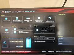 Asus G15 BIOS ekranından çıkamıyor