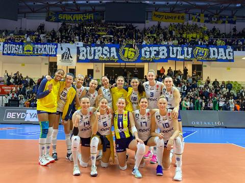  Fenerbahçe Voleybol Ana Konusu