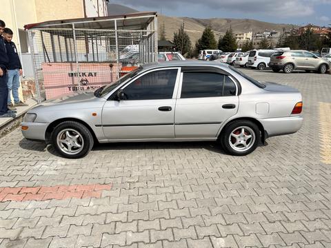 Satılık 1998 model 1.6 Efsane kasa toyota