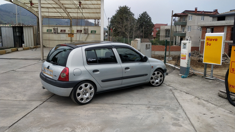 Clio 2 basık araç