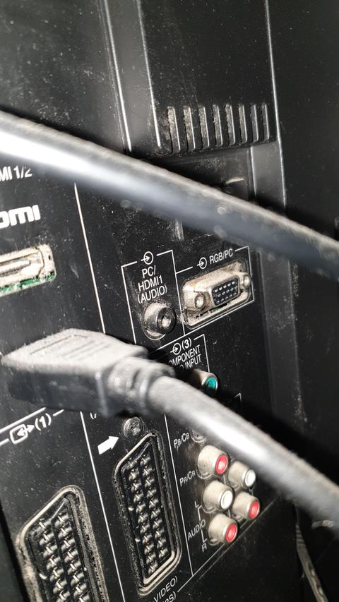 Logitech z 906 ses sistemini bu tv ye nasıl bağlarım?