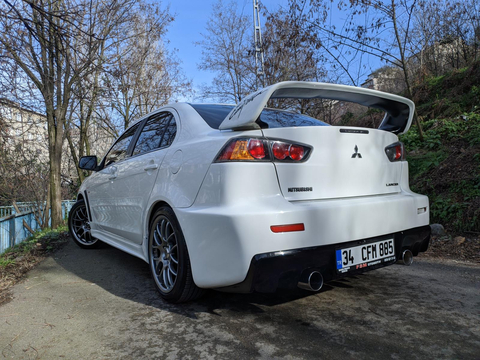 Mitsubishi Lancer Evo X Görünümlü