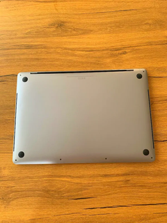 2018 Macbook Pro 15' i7-2.2GHz 16GB RAM 256GB Pil Devri: 127