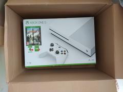 Kapalı Kutu Xbox One S - Mediamarkt Faturalı 2200 Lira
