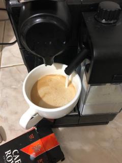 Delonghi Nespresso Lattisima Touch Kahve Makinesi