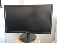 Asus VP228H 21.5' FullHD 1ms TN Panel Gaming LED Monitör