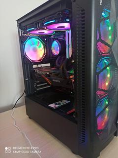 İ5 9600K (5.0GHZ) -VEGA 56- 2X8 3600 RAM - 500 GB M2 SSD - Z390