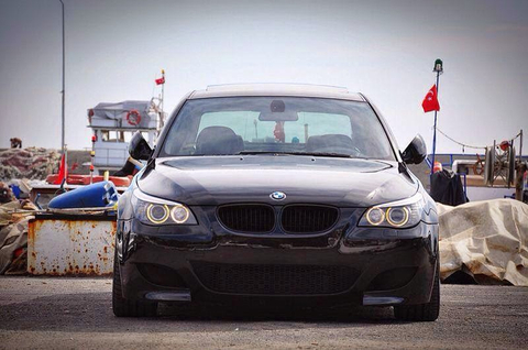 E60 vs. W211