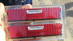 ''[SATILDI] CORSAİR VENGEANCE 3000MHz (2x8) 16GB DDR4 RAM ALANA 1 KG CEZERYE HEDİYE ''